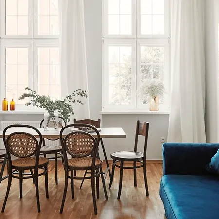 Mariacka Amber - Historic W/view Aon Apartment